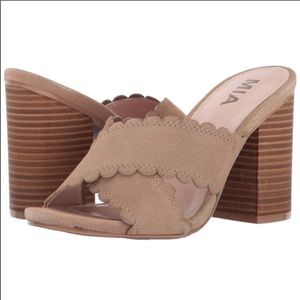 MIA Rosalyn Scallop Beige Suede Mules Size 8.5
